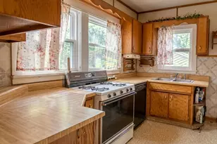 109 N 26th St, Mattoon, IL 61938 - Photo 3
