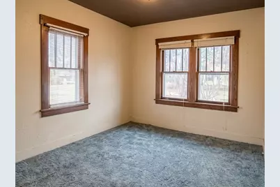 109 N 26th Street, Mattoon, IL 61938 - Photo 7