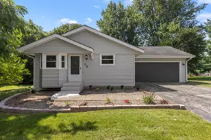 110 Poseidon Ln SW, Poplar Grove, IL 61065 - Photo 1