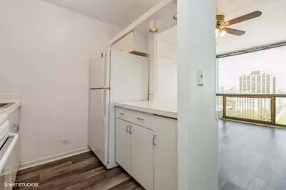 4343 N Clarendon Avenue #1518, Chicago, IL 60613 - Photo 7
