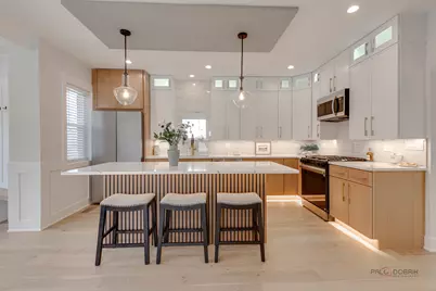 5748 W Eastwood Avenue, Chicago, IL 60630 - Photo 15