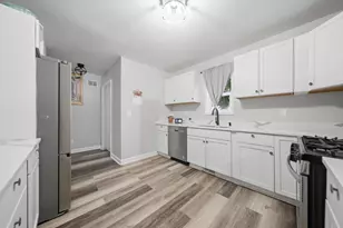1408 22nd St, Rockford, IL 61108 - Photo 13