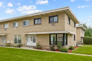 1250 N Wheeling Rd, Mount Prospect, IL 60056 - Photo 1