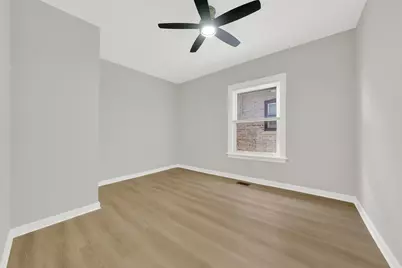 8133 S Loomis Boulevard, Chicago, IL 60620 - Photo 13