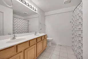 2826 Peachtree Cir, Aurora, IL 60502 - Photo 17