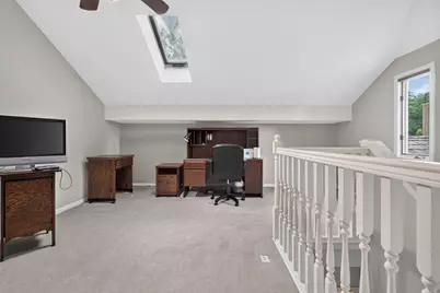640 Walnut Oaks Drive, Roselle, IL 60172 - Photo 27