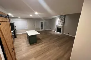 3262 Salem Ct, Aurora, IL 60504 - Photo 9