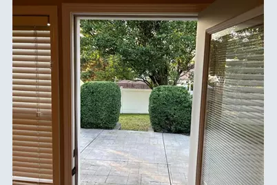 3262 Salem Court, Aurora, IL 60504 - Photo 3