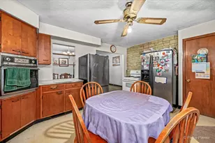 867 Clay St, Woodstock, IL 60098 - Photo 11
