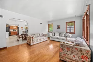 867 Clay St, Woodstock, IL 60098 - Photo 3