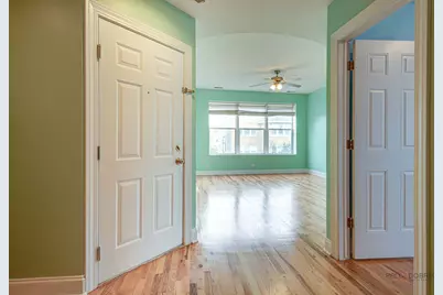 4348 N Sacramento Avenue #3, Chicago, IL 60618 - Photo 11