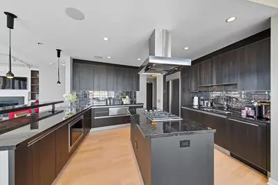 60 E Monroe Street #5601, Chicago, IL 60603 - Photo 11