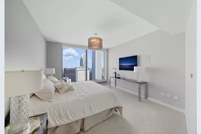 60 E Monroe Street #5601, Chicago, IL 60603 - Photo 17
