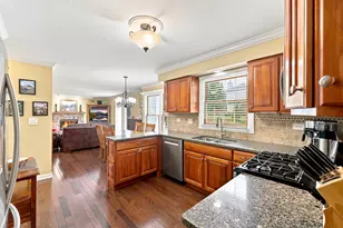 820 Southwick Dr, Algonquin, IL 60102 - Photo 9