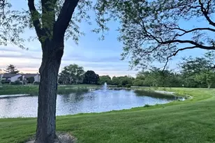 12 Kent Ct, Willowbrook, IL 60527 - Photo 13
