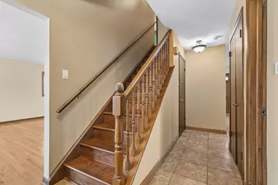 822 Bradoc Street, Chicago Heights, IL 60411 - Photo 3