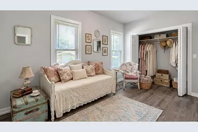 [Address not provided], Naperville, IL 60540 - Photo 7