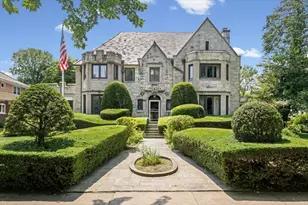 755 Michigan Ave, Wilmette, IL 60091 - Photo 1