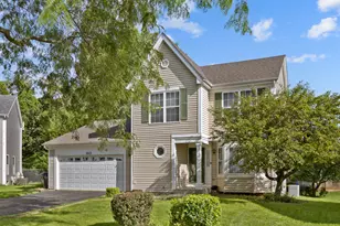 1603 Reading Cir, Carpentersville, IL 60110 - Photo 1