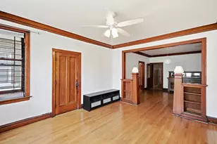 6641 S Fairfield Ave, Chicago, IL 60629 - Photo 3