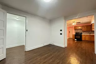 3129 N Hamlin Ave, Chicago, IL 60618 - Photo 3