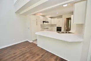 516 N Thornwood Dr, McHenry, IL 60050 - Photo 9
