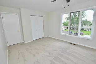 516 N Thornwood Dr, McHenry, IL 60050 - Photo 31