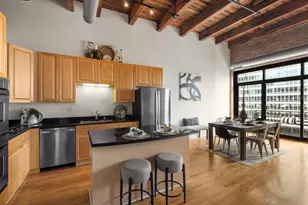 520 W Huron St, Chicago, IL 60654 - Photo 7