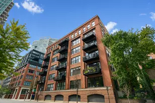 520 W Huron St, Chicago, IL 60654 - Photo 1