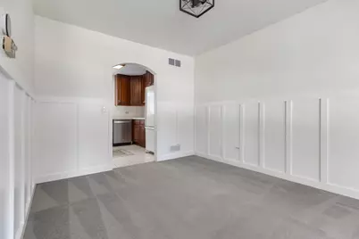 616 Blue Spruce Lane, Mundelein, IL 60060 - Photo 7