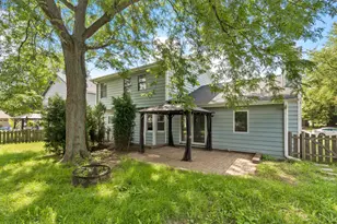 616 Blue Spruce Ln, Mundelein, IL 60060 - Photo 25