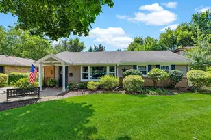 485 Porter Ave, Crystal Lake, IL 60014 - Photo 1