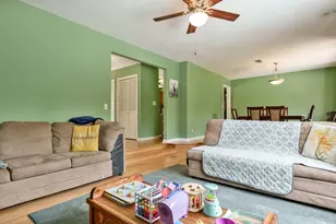 16557 Grove Creek Cir, Pecatonica, IL 61063 - Photo 9