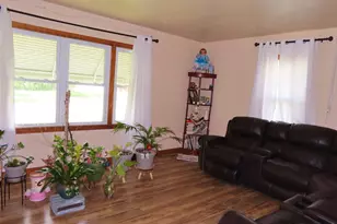 1022 Frederick St, Joliet, IL 60435 - Photo 5
