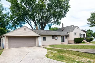 100 Country Club Dr, Northlake, IL 60164 - Photo 3