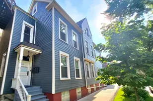 1111 W Roscoe St, Chicago, IL 60657 - Photo 1