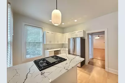 1111 W Roscoe Street #2, Chicago, IL 60657 - Photo 3