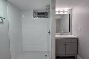 8505 S King Dr, Chicago, IL 60619 - Photo 15