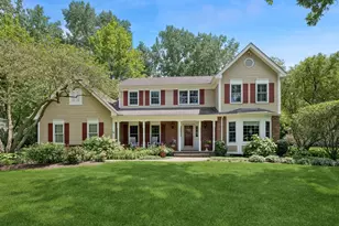 2104 Kenton Ln, Libertyville, IL 60048 - Photo 1