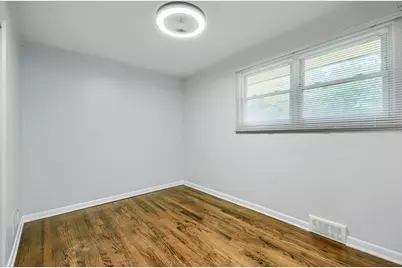 5004 Lee Street, Skokie, IL 60077 - Photo 9
