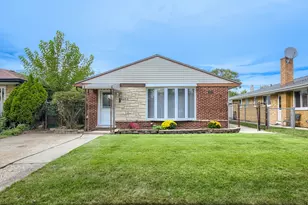 5004 Lee St, Skokie, IL 60077 - Photo 1