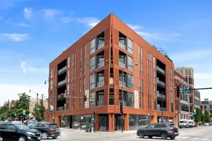 2411 N Lincoln Ave, Chicago, IL 60614 - Photo 1