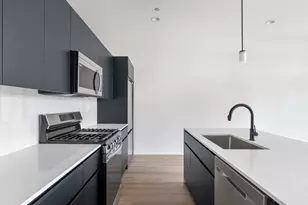 2411 N Lincoln Ave, Chicago, IL 60614 - Photo 3