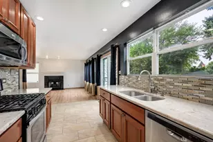 3422 W 85th Pl, Chicago, IL 60652 - Photo 9