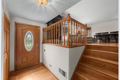 1476 Worden Way, Elk Grove Village, IL 60007 - Photo 3