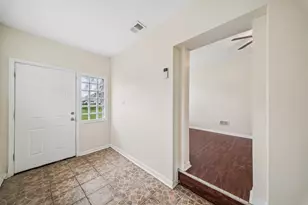 8725 S Constance Ave, Chicago, IL 60617 - Photo 7