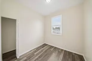 8725 S Constance Ave, Chicago, IL 60617 - Photo 15