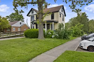 1322 Main St, Crete, IL 60417 - Photo 3