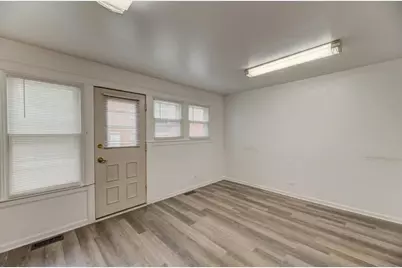 219 N Walnut Street #H, Bensenville, IL 60106 - Photo 9