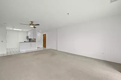 382 Kelburn Road #321, Deerfield, IL 60015 - Photo 5